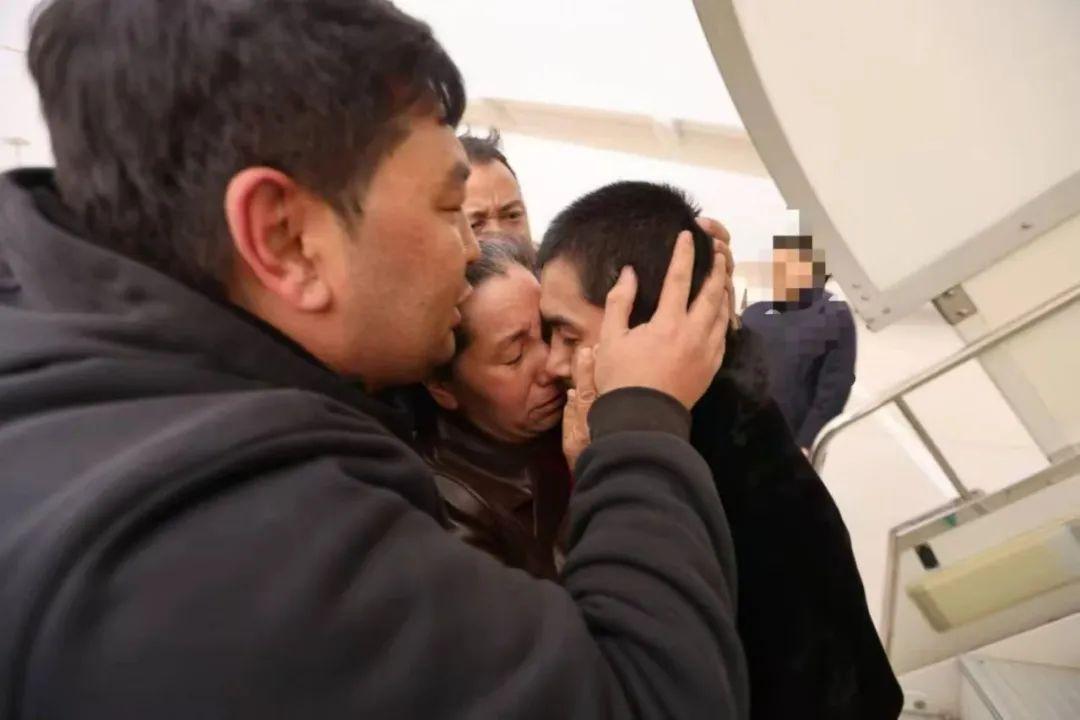 中国籍偷渡人员从泰国遣返：权益保障与执法合作，中国籍偷渡者遣返：中国警方的行动与担当