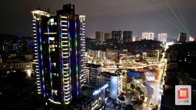 自贡夜景：灯火中的千年盐都