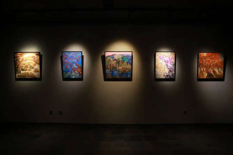 郭鹤油画展：超越表象，探寻艺术深处的情感与想象 “象外”——郭鹤油画展：色彩奔放背后的情感共鸣