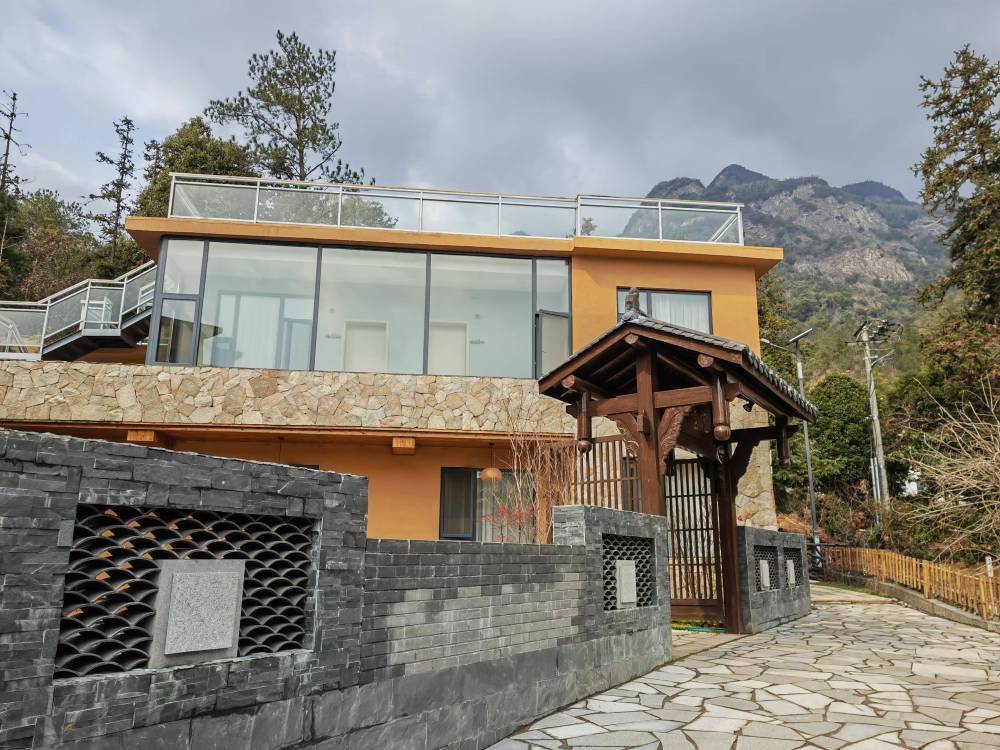 庐山市秀峰村：绿色发展绘就乡村振兴图，庐山市秀峰村：民宿新业态带动乡村旅游