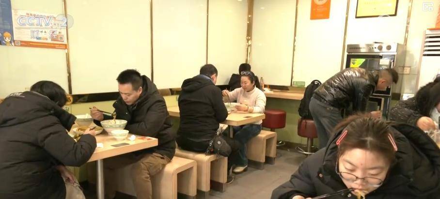 就业高峰：劳务品牌成为关键力量 节后就业市场：劳务品牌带动作用显著