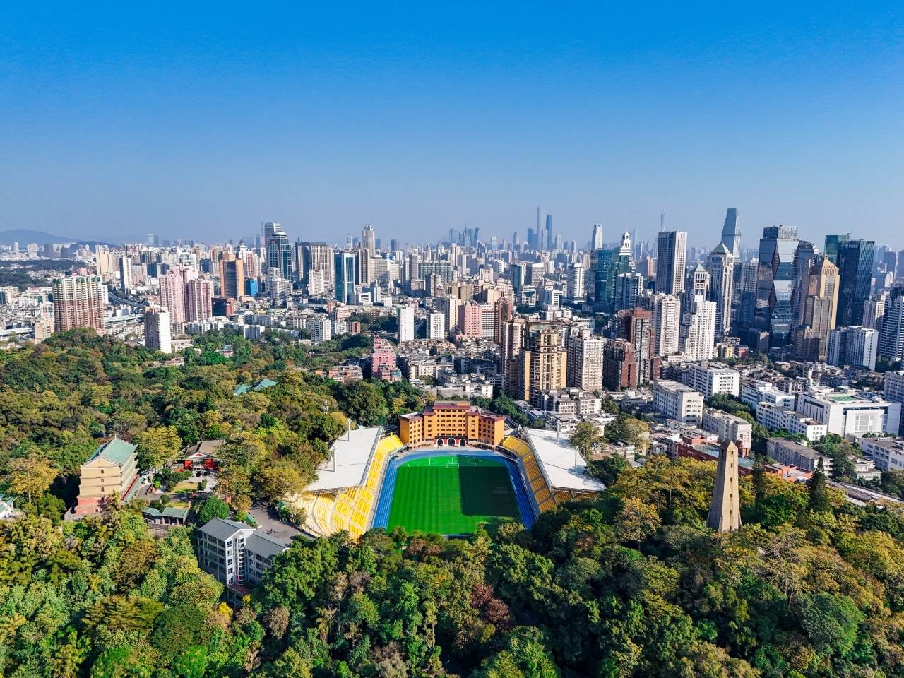 越秀：千年城央的焕新之旅，越秀：传统与新兴产业共舞，民生与环境齐飞