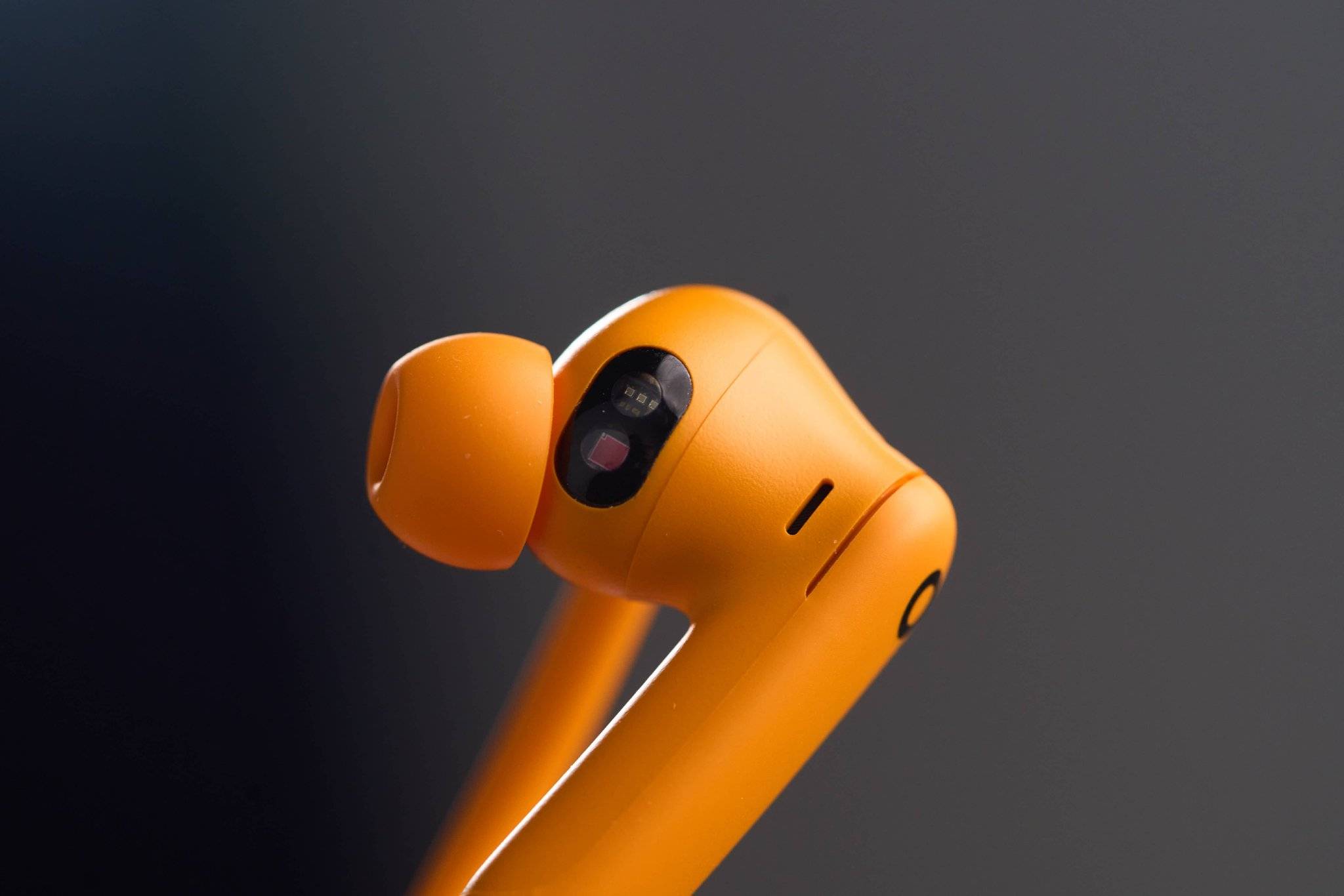 PowerBeats Pro2：功能与外观的双重革新 体验PowerBeats Pro2：众多升级的惊喜之旅