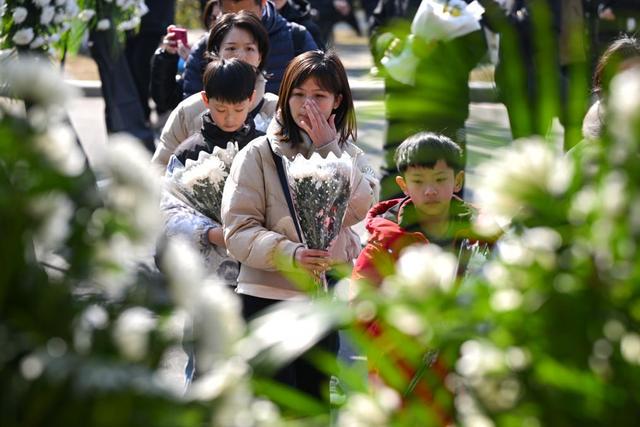黄旭华院士辞世：鲜花售罄背后的深切缅怀