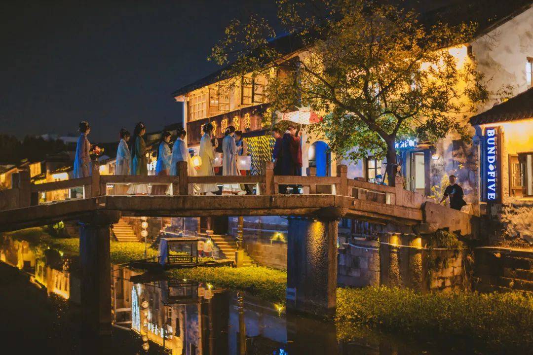 从湖州话翻唱看湖剧传承与文旅新趋势，湖州文旅局长策划背后：方言翻唱与湖剧推广