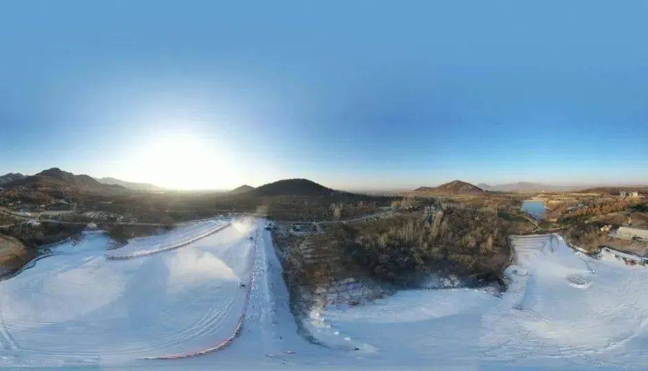 济宁冬景：冰雪世界的多样玩法，济宁的冬季：充满生机的冰雪天地