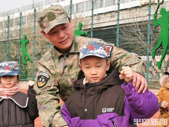 青岛宁夏路小学的国防教育之旅：仟帆少年义工团在行动 “雏鹰砺剑·强国有我”：青岛仟帆少年义工团的国防教育实践