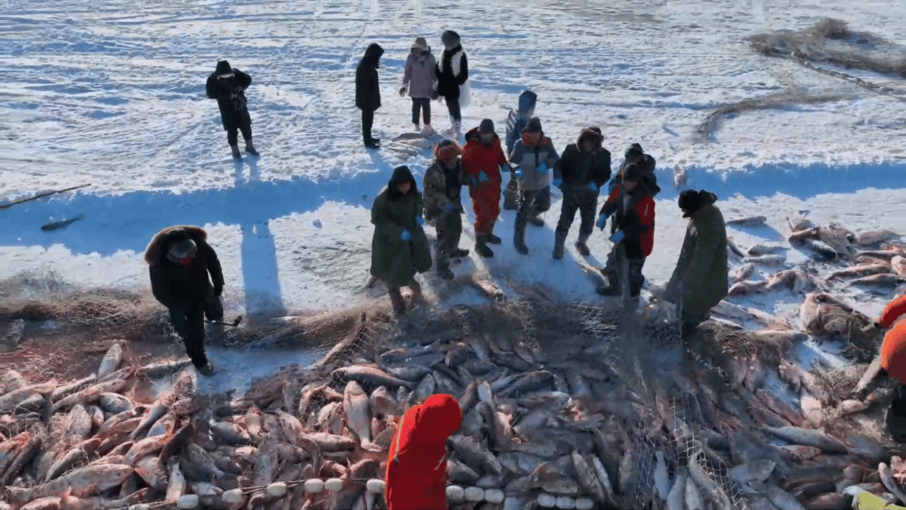 吉林冰雪季：文化、旅游与美食的盛宴 吉林：冰雪之下的多元魅力——民俗、旅游与美食