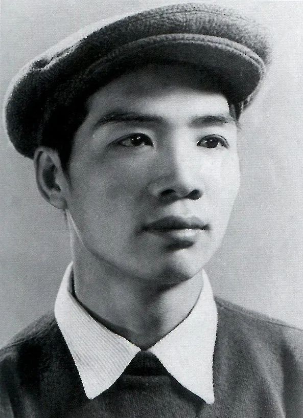 缅怀长影艺术家王枫：一生献给电影事业，王枫：从演员到导演，长影的璀璨之星陨落
