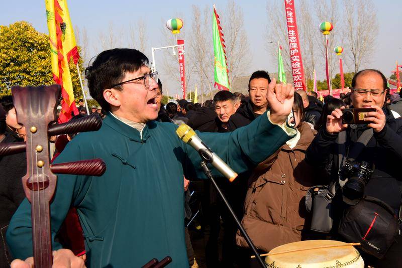 河南宝丰马街村：农历正月十三的曲艺狂欢，走进河南马街书会：国家级非遗的独特魅力