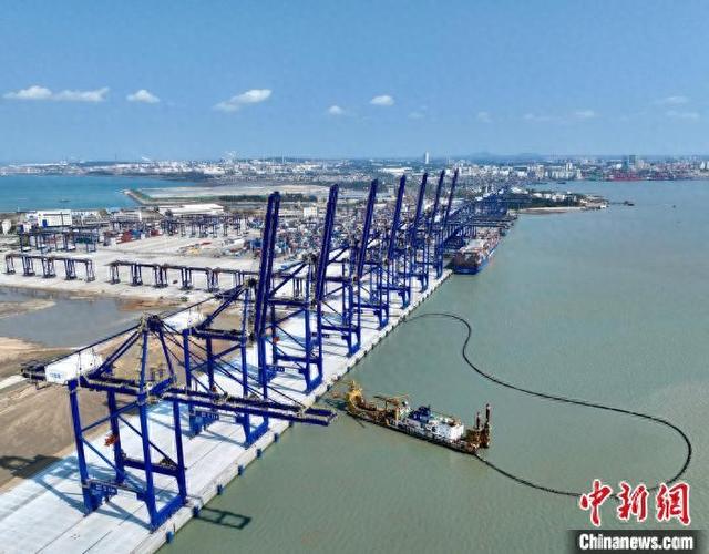 儋州洋浦港：迈向国际枢纽海港的宏伟规划 洋浦港：2035年目标建成国际枢纽港