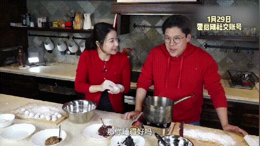哈尔滨亚冬会：霍启刚郭晶晶等现身，亚冬会中的哈尔滨：明星与政要的舞台