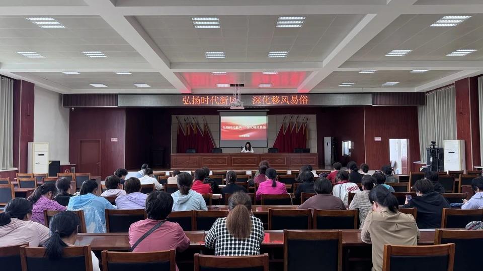 龙居镇：社会主义核心价值观宣传活动亮点多 东营区龙居镇：多形式宣传社会主义核心价值观