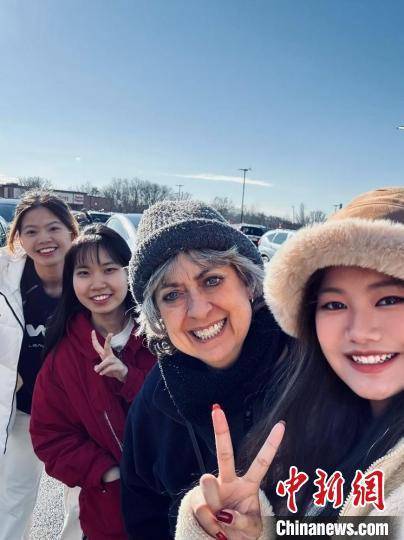 华东师范大学学子寒假走出国门：拓宽视野，对话世界 寒假里华东师范大学学子的全球之旅：文化碰撞与责任担当