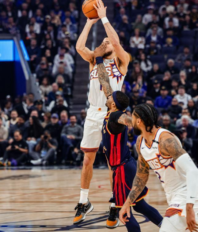 NBA2025：勇士太阳之战背后的全明星故事，2025NBA赛事：库里单核遇挫，布克比尔泄愤之战
