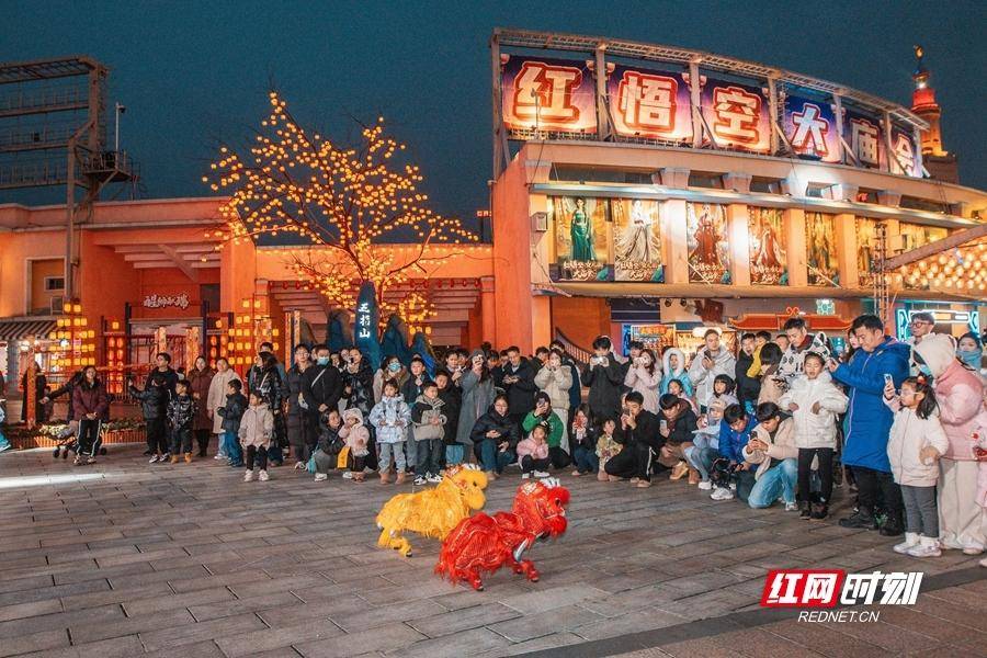 湖南：民俗活动点亮春节假期