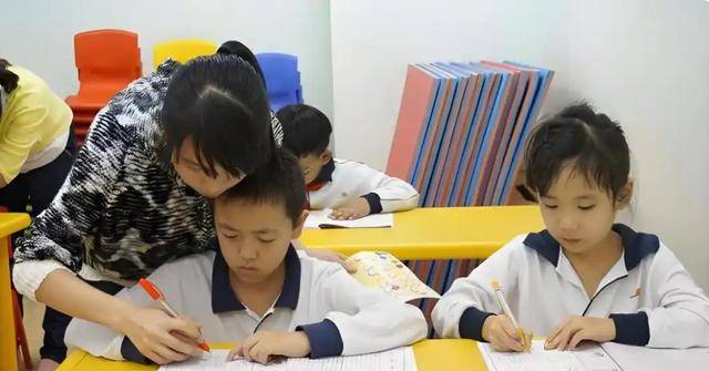小学成绩真的不重要吗？深度剖析！，小学不出彩中学逆袭的孩子到底啥样？