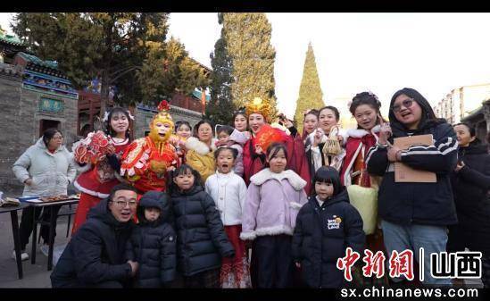 介休春节：文旅活动多样，市民欢乐过年 山西介休春节：丰富文旅活动，畅享新春佳节