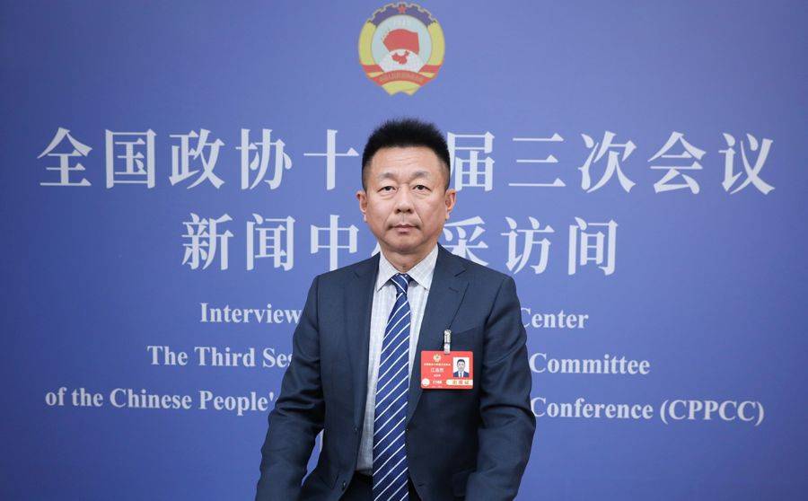 政协委员江浩然两会提案：助力民营经济与新兴领域前行