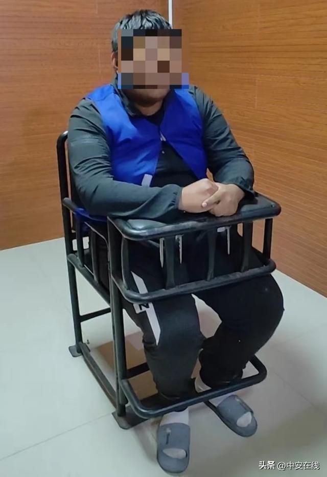 外卖小哥送餐意外揭露网恋骗局 网恋背后的骗局：外卖小哥揭开真相