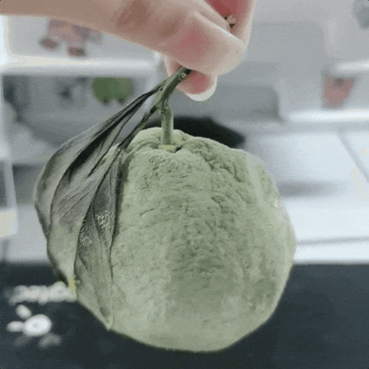 惊！女子高价售卖发霉橘子，背后真相引人深思