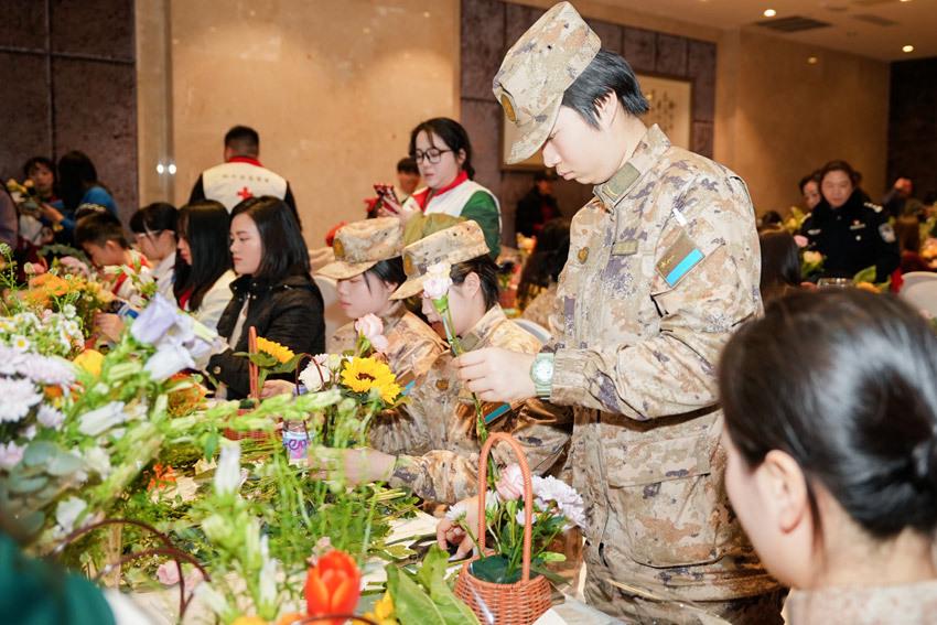 三八节：成都公益活动弘扬英雄精神与关爱女性 “情暖巾帼 爱满春日”：成都的妇女节公益盛宴