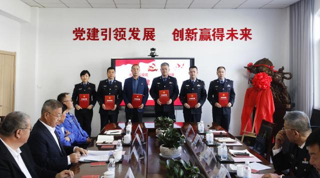 胶州公安多举措护航民营经济发展，彰显守护决心，精准出击！胶州公安全方位保障民营企业发展