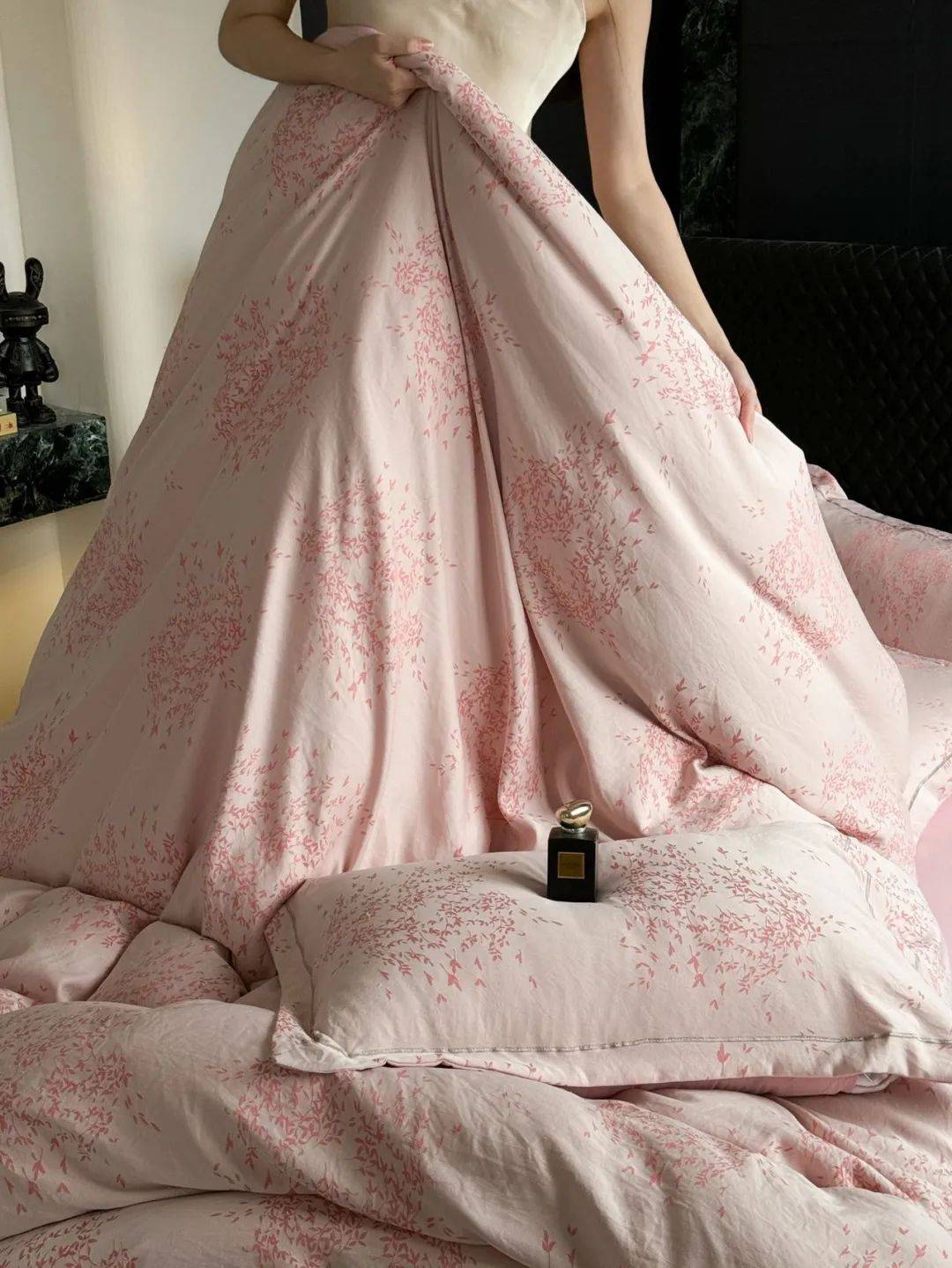 129 元搞定春夏睡眠难题，苏童天丝四件套真香！，春夏必备！苏童天丝金枝玉叶四件套清凉来袭