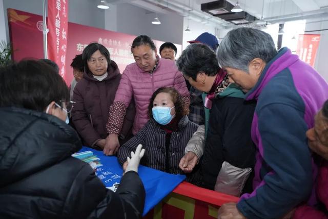 青浦区练塘镇东厍村退役军人服务站新址启用：多方位服务退役军人