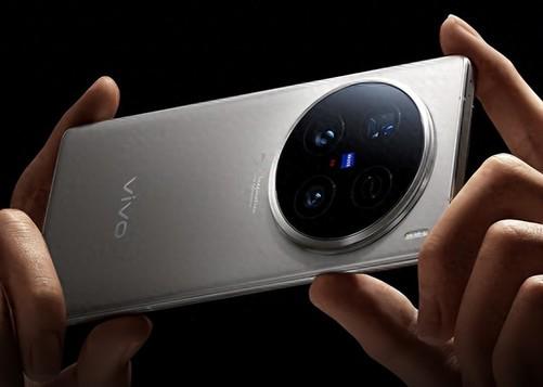 vivo X300系列呼之欲出，亮点值得期待！，vivo X300系列箭在弦上，X200低价来袭！