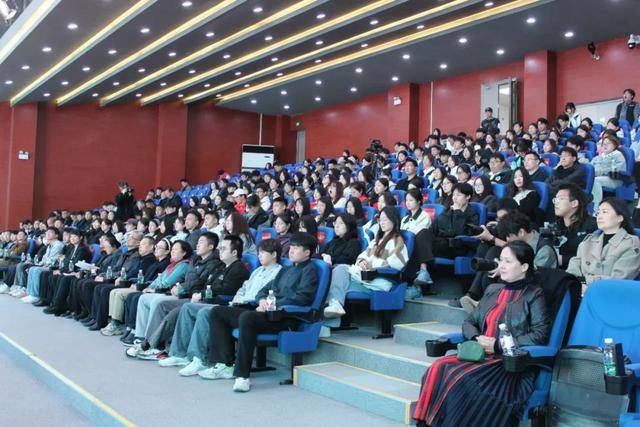 13所高校志愿者投身乡村，开启三个月文艺支教之旅
