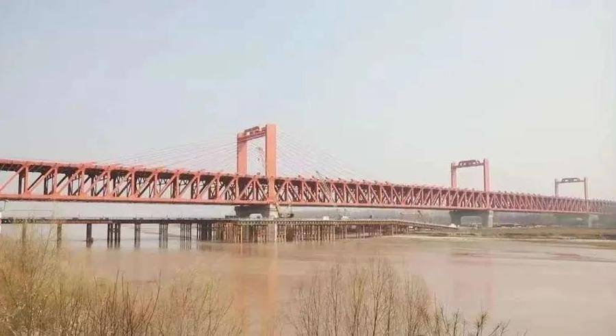 济滨高铁建设加速，半岛高铁网再添新动力，攻克难关！济滨高铁遥墙机场隧道施工稳步推进