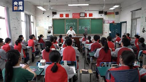 县中振兴挑战：“节流开源”措施成效几何？