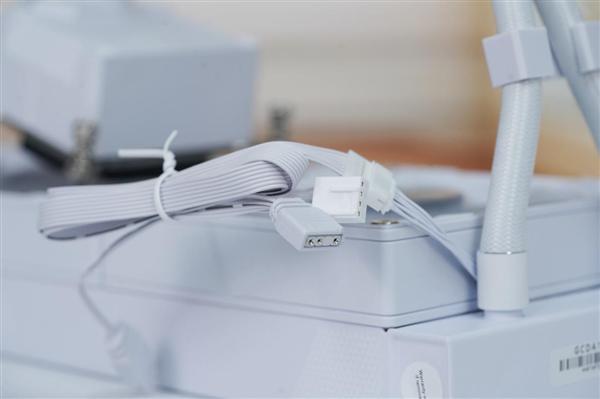 超频三北境GT360水冷散热器：8年质保的散热利器，超频三北境GT360一体式水冷散热器：889元的高性能散热新品