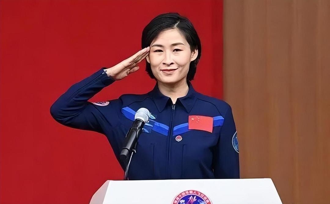 女性：用才华与坚韧突破界限
