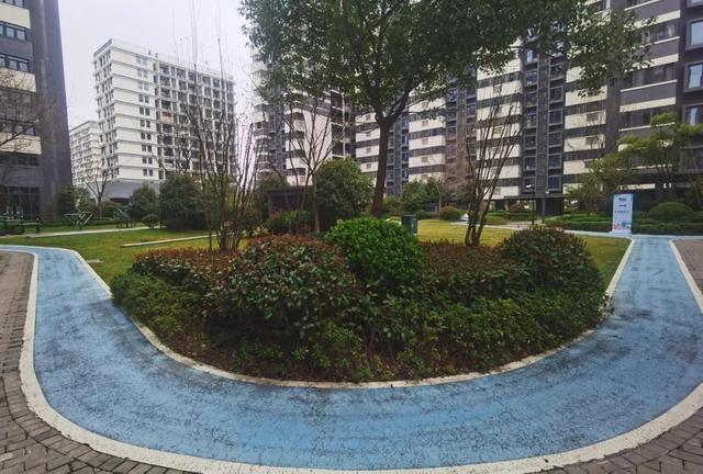 有了松江区青年驿站，来沪求职青年不再“愁安家”
