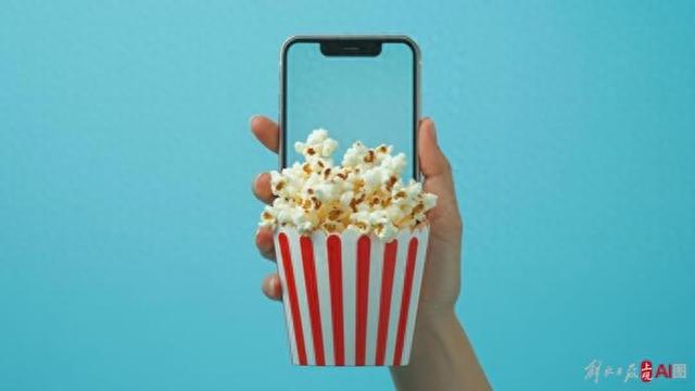 2025年，腾讯QQ为何“舍弃”短视频业务？，腾讯QQ“忍痛割爱”，短视频业务将迎调整！