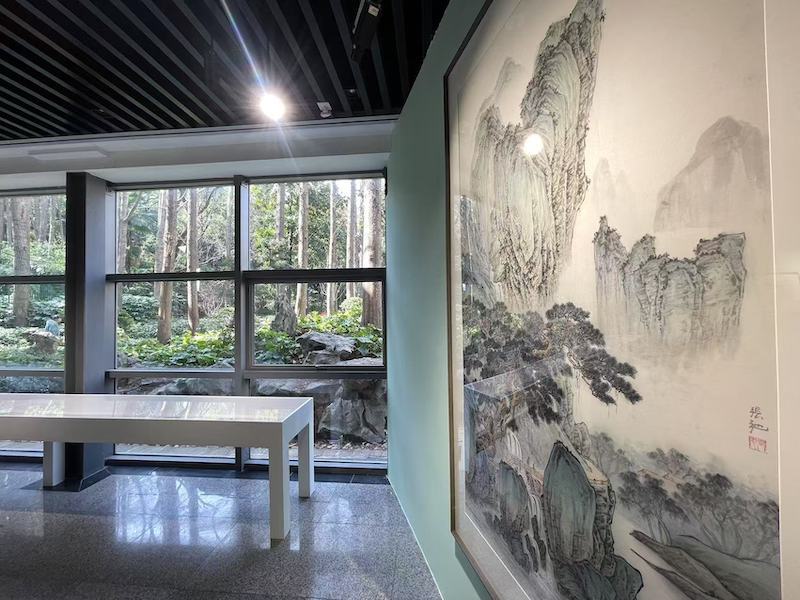 张弛艺术展亮相上海，笔墨间尽显传统与现代交融魅力