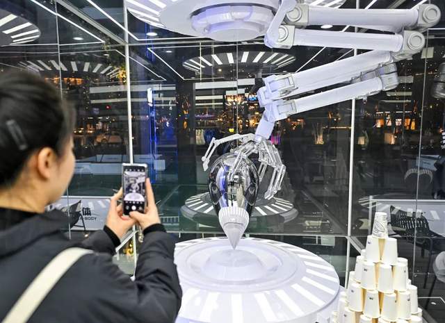 寻春成都：生态画卷里的诗意与奋进