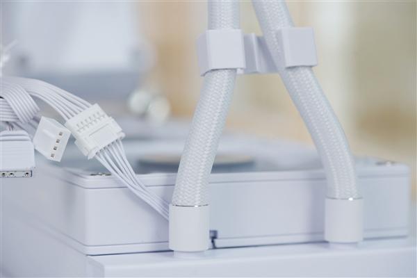 超频三北境GT360水冷散热器：8年质保的散热利器，超频三北境GT360一体式水冷散热器：889元的高性能散热新品