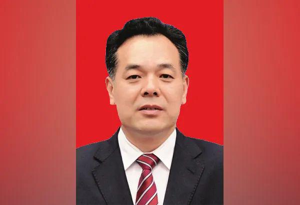 陈永奇新任职：中国井冈山干部学院第一副院长，江西省委副书记陈永奇担任井冈山干部学院要职