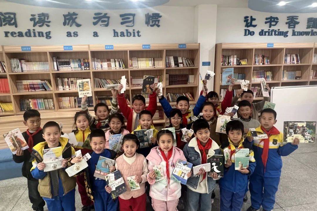 “彩乌鸦”系列：线下活动与推广矩阵助力品牌腾飞