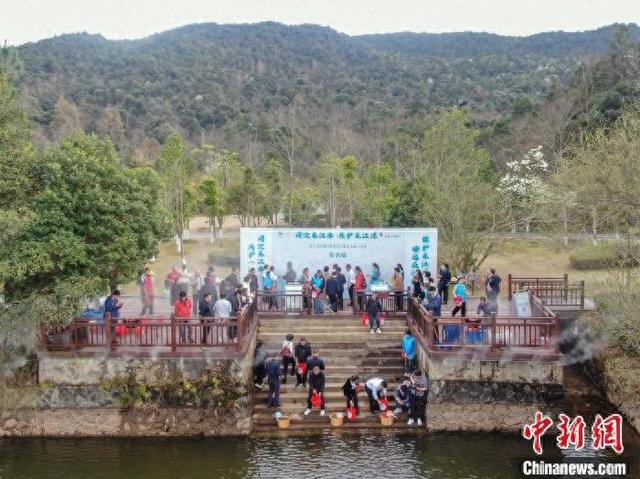 东江水供港60周年：赣粤港共护东江源公益行开启，东江水供港60年：源头安远的守护与发展