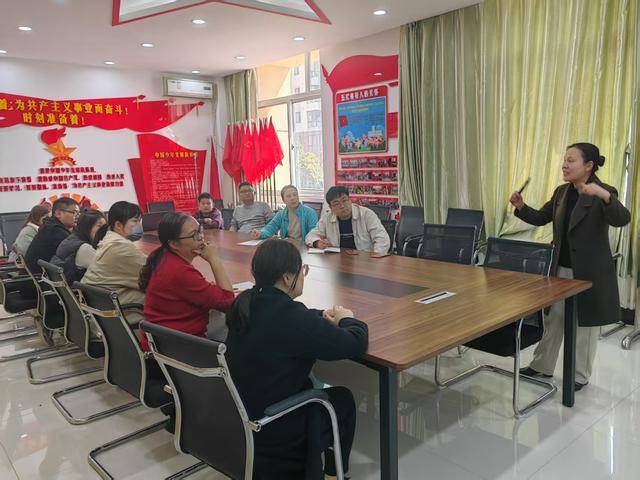 莲花街小学家长沙龙：让 AI 为孩子学习成长添翼，莲花街小学家长沙龙：解锁 AI 助力孩子学习新密码