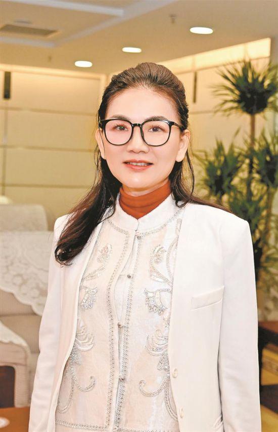 深籍两会女性代表委员：奏响履职最强音
