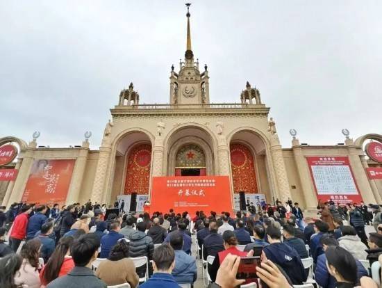 深耕松花石产业，江源松花砚绽放新活力，江源与文房四宝协会携手，松花砚产业开启新征程