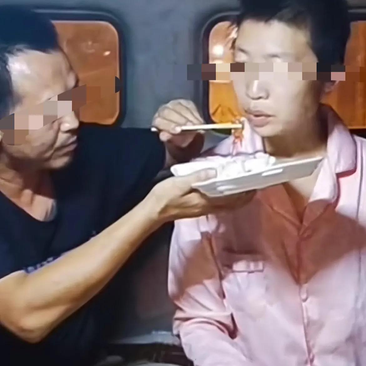 从“纯爱典范”到被骂，卡车司机的爱情困境谁懂？