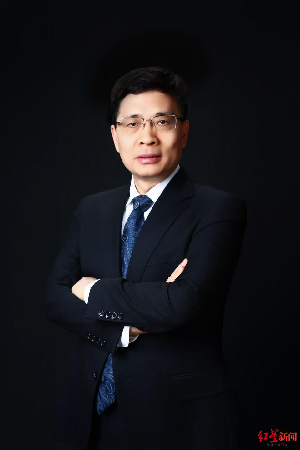 全国“两会”：周云杰聚焦人工智能的三大建议 周云杰“两会”提案：人工智能、智慧住居与血液制品