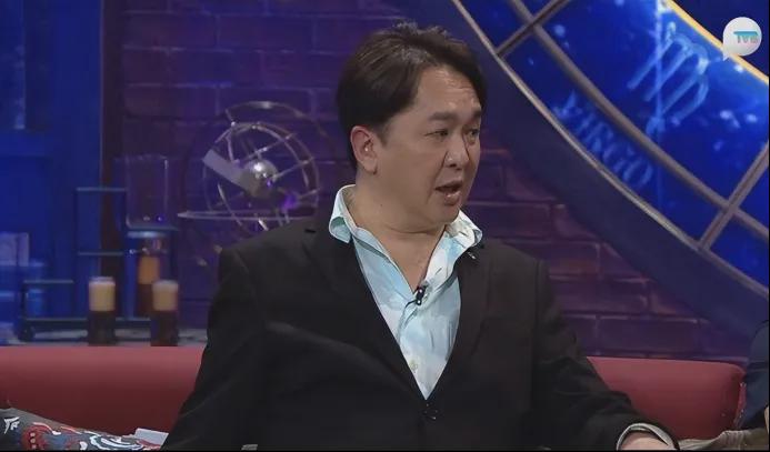 58岁邓兆尊：远离娱乐圈，别样感情生活引关注