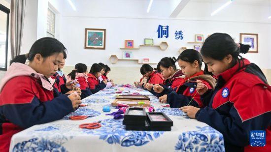 广西三江小学：非遗点亮少儿课余时光